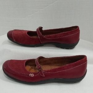 Natural Soul by Naturalizer Maroon  Flats Classic Suede Loafers size 6 1/2